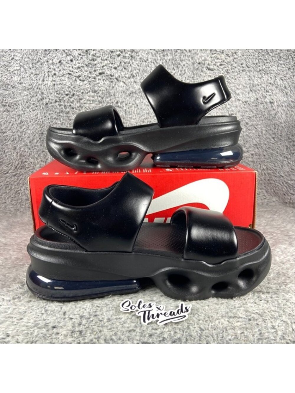 Nike Air Max Halo Sandals Size 10 Women Black IO1959-012 - Picture 2 of 9
